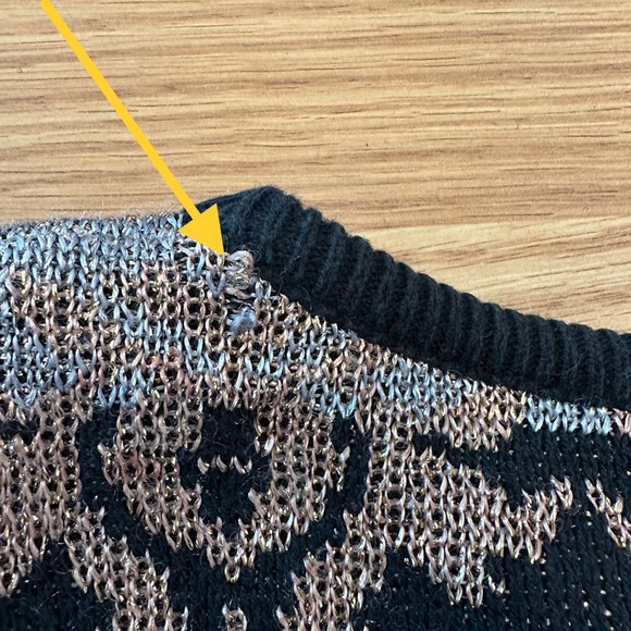 David David Vintage Metallic Cotton Sweater Rhinestones Size Medium - Picture 10 of 11